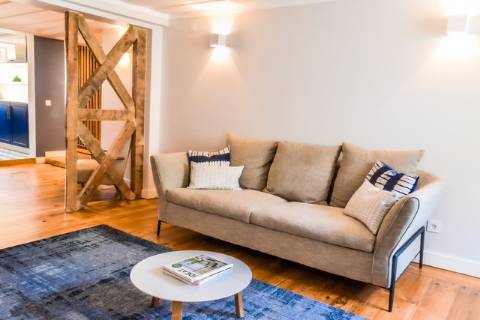 Apartamento T2 Remodelado na Freguesia da Estrela - Charme, Conforto e Localização Privilegiada