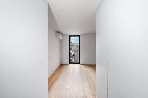 Magnífico T3 em condomínio fechado com terraço privado!