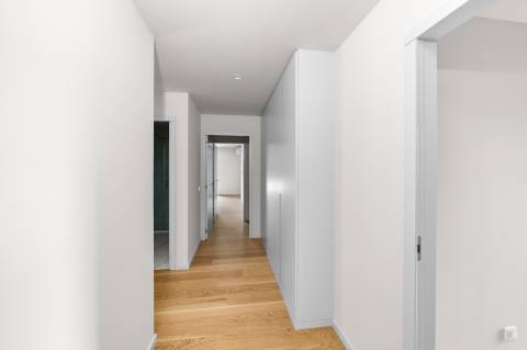 Magnífico T3 em condomínio fechado com terraço privado!