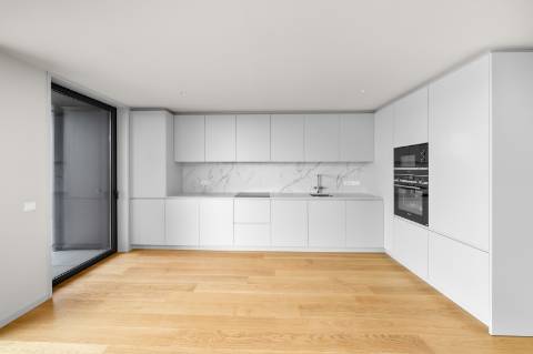 Magnífico T3 em condomínio fechado com terraço privado!