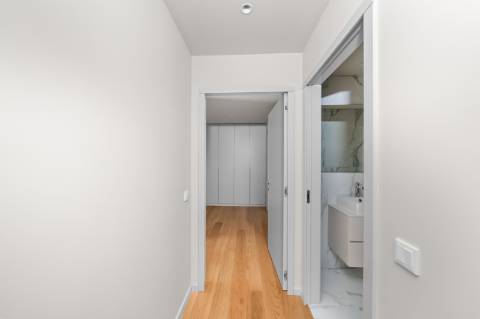 Magnífico T3 em condomínio fechado com terraço privado!