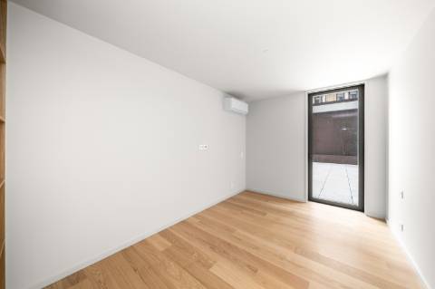 Magnífico T3 em condomínio fechado com terraço privado!