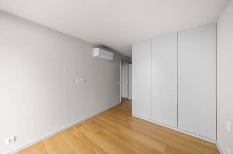 Magnífico T3 Duplex em condomínio fechado com vista mar!