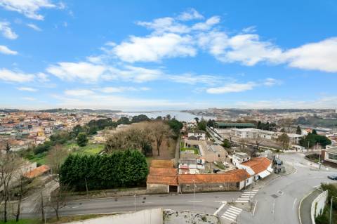 Magnífico T3 Duplex em condomínio fechado com vista mar!
