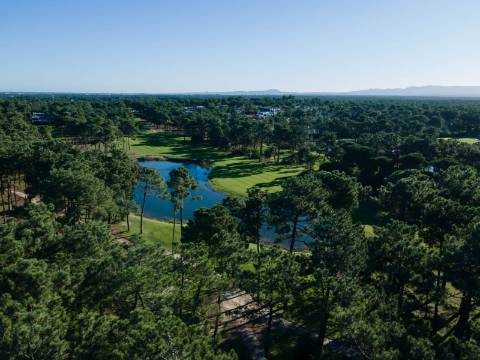 Moradia T4 na Herdade da Aroeira