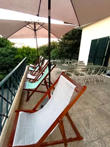 Moradia Isolada T11 com Licença AL, 9 suítes, multiusos e rentabilidade de 9,8%.