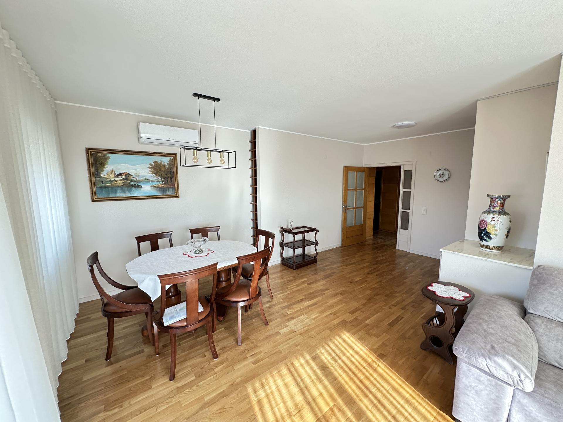 Penthouse T3 com 138m2 com amplo terraço e com vista mar panorâmica
