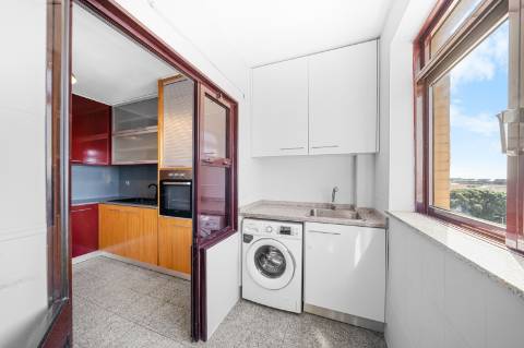 Penthouse T3 com 138m2 com amplo terraço e com vista mar panorâmica