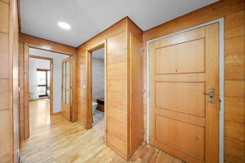 Penthouse T3 com 138m2 com amplo terraço e com vista mar panorâmica