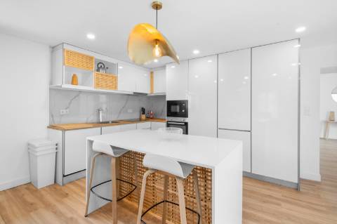 Moradia T4 térrea totalmente renovada, mobilada e equipada, a poucos minutos do centro de Espinho