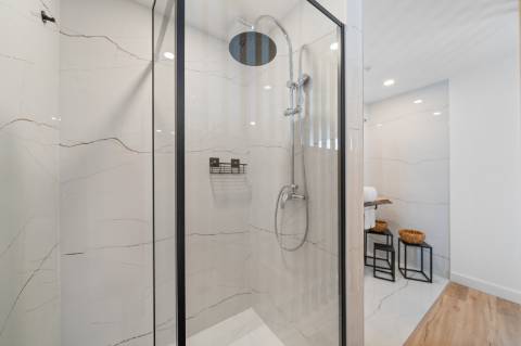 Moradia T4 térrea totalmente renovada, mobilada e equipada, a poucos minutos do centro de Espinho