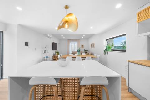 Moradia T4 térrea totalmente renovada, mobilada e equipada, a poucos minutos do centro de Espinho