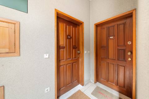 Apartamento T0 em frente a estação de Metro!