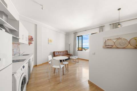 Apartamento T0 em frente a estação de Metro!