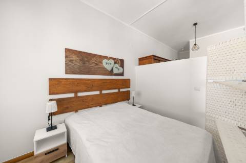 Apartamento T0 em frente a estação de Metro!