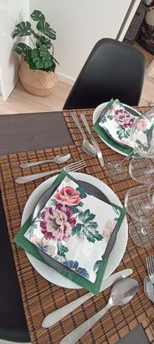 Apartamento T3 em Benfica com garagem e varanda