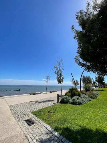 Apartamento T1 junto ao Rio Tejo