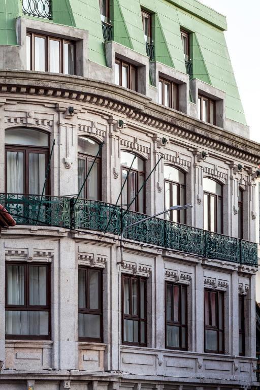 Prédio renovado no Centro Histórico do Porto em pleno funcionamento com Licença AL
