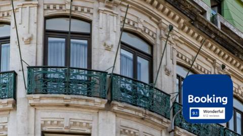 Prédio renovado no Centro Histórico do Porto em pleno funcionamento com Licença AL