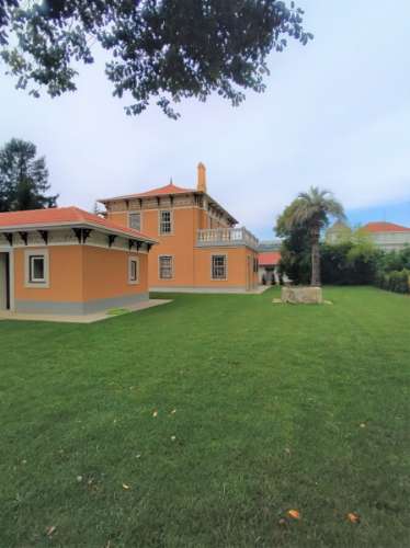 Palacete T4 no Centro de Vila Nova de Gaia!!