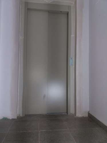 Maravilhoso edifício histórico situado numa das ruas mais conhecidas do Porto