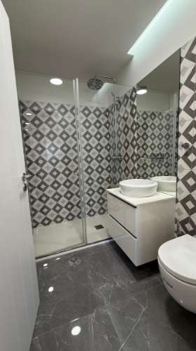 Apartamento T0+1 em plena Rua da Constituição!