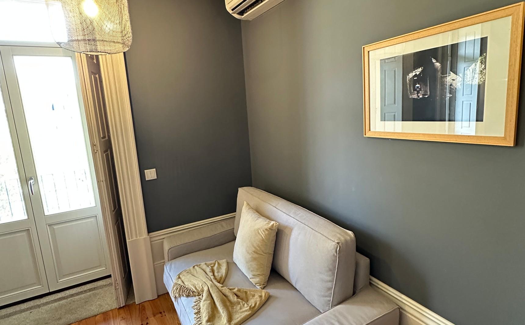 Apartamento estúdio em apart-hotel com rentabilidade garantida! (Porto)