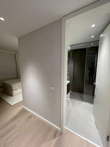 Espaçoso Apartamento de 3 Quartos com Amplo Terraço