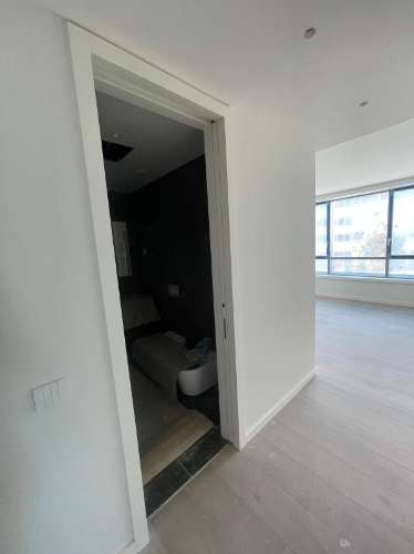 Espaçoso Apartamento de 3 Quartos com Amplo Terraço