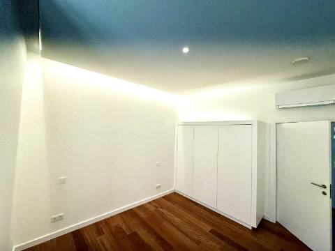 Moradia T3 premium em condomínio fechado em Leça da Palmeira