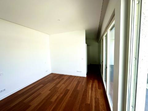 Moradia T3 premium em condomínio fechado em Leça da Palmeira