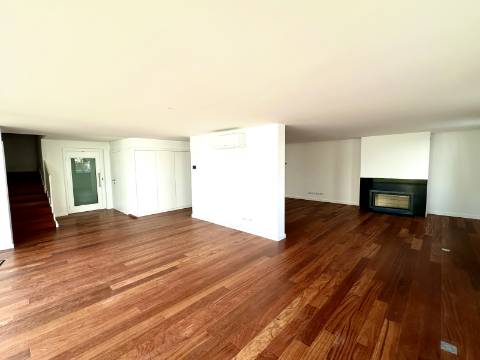 Moradia T3 premium em condomínio fechado em Leça da Palmeira