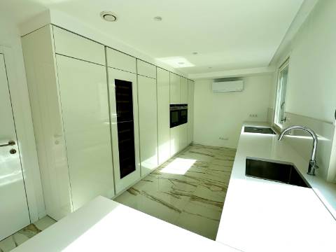 Moradia T3 premium em condomínio fechado em Leça da Palmeira