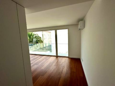 Moradia T3 premium em condomínio fechado em Leça da Palmeira