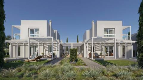 Moradia T2+1 com Piscina Privativa e Integração com o Campo de Golfe