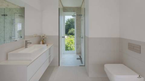 Moradia T2+1 com Piscina Privativa e Integração com o Campo de Golfe