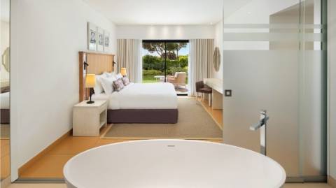 Apartamento T2 com Vista para Piscina