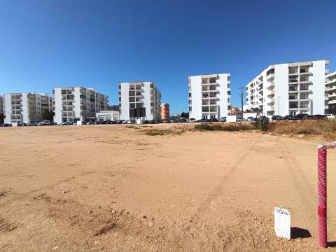 Lote Exclusivo em Lagoa - Oportunidade de Investimento no Algarve