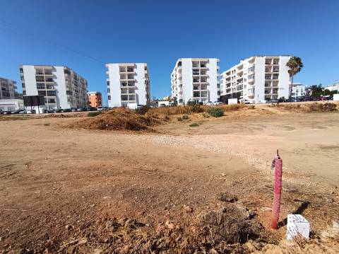 Lote Exclusivo em Lagoa - Oportunidade de Investimento no Algarve