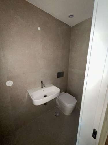 Luxuoso Apartamento T3 em Condomínio Fechado com Piscina, Jardim Privativo e Zonas de Lazer em Águas Santas