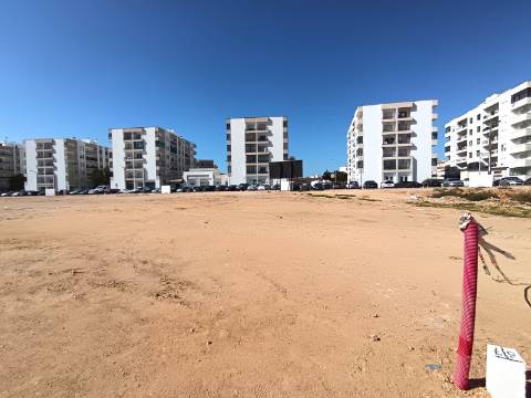 Lote Exclusivo em Lagoa - Oportunidade de Investimento no Algarve