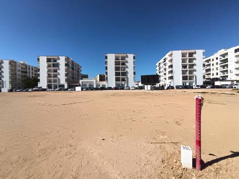 Lote Exclusivo em Lagoa - Oportunidade de Investimento no Algarve