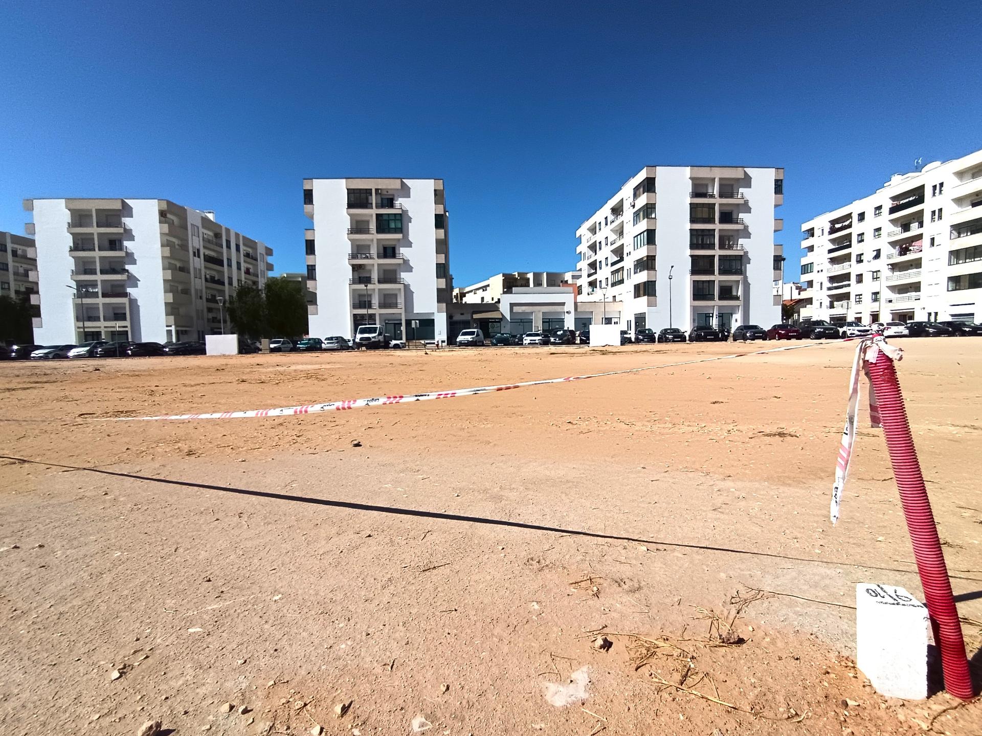 Lote Exclusivo em Lagoa - Oportunidade de Investimento no Algarve