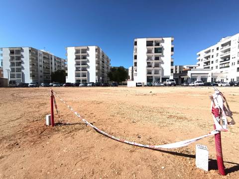 Lote Exclusivo em Lagoa - Oportunidade de Investimento no Algarve