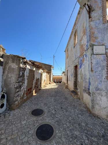 Conjunto residencial em aldeia pitoresca do Algarve