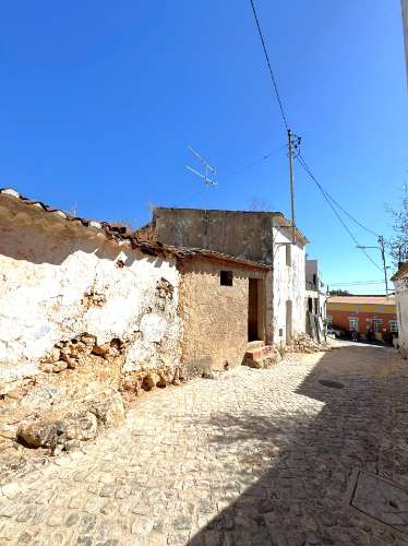 Conjunto residencial em aldeia pitoresca do Algarve