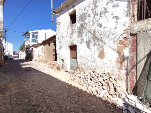Conjunto residencial em aldeia pitoresca do Algarve