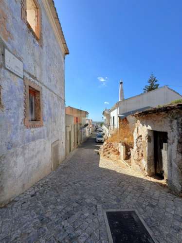Conjunto residencial em aldeia pitoresca do Algarve