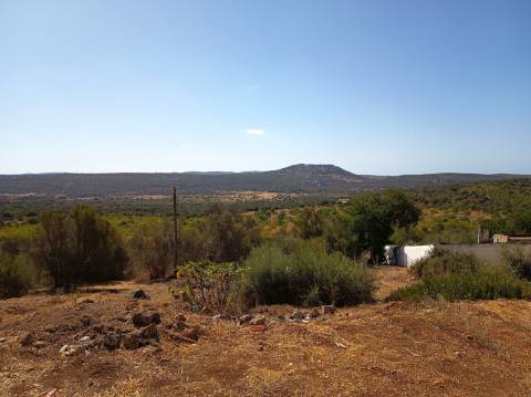 Conjunto residencial em aldeia pitoresca do Algarve