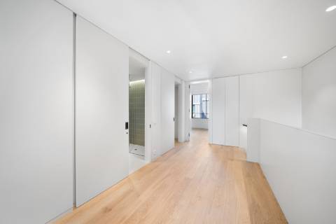 Moradia T3 Duplex com Jardim, Varanda e Garagem em Condomínio Privado na Foz